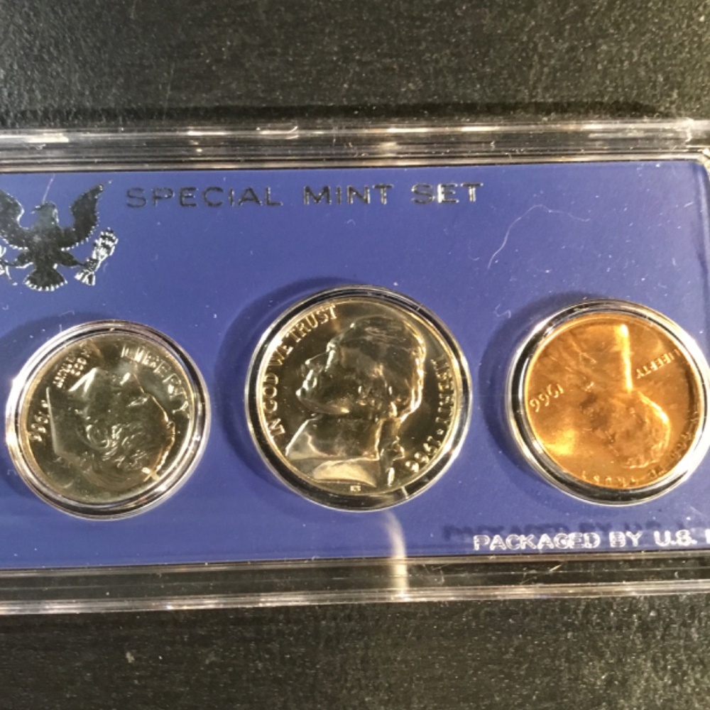 1966 special mint set coins ==super nice=== - Picture 3 of 6
